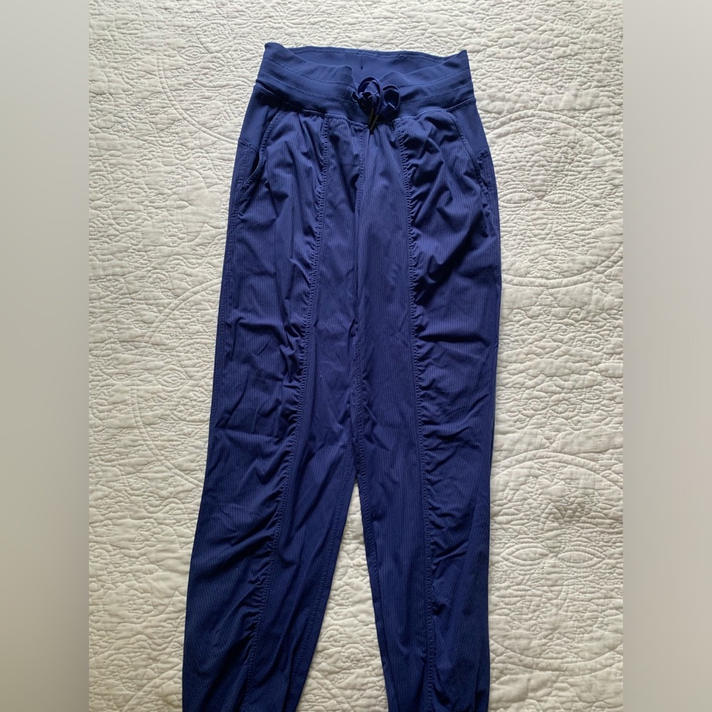 LULULEMON DANCE STUDIO JOGGERS